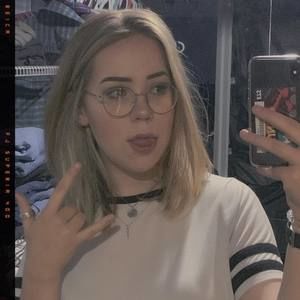 Meet your Posher, April